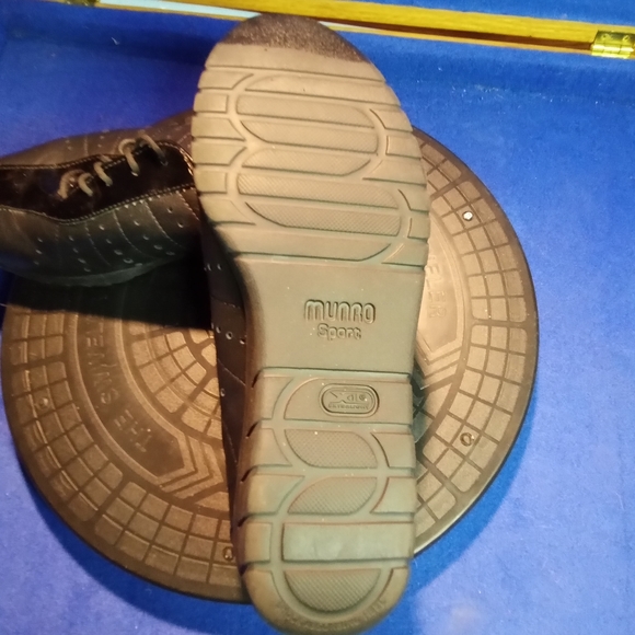 Munro American Sport Black Leather Black Patent Lace Up Oxfords, Sz. 8W-US - Picture 9 of 9